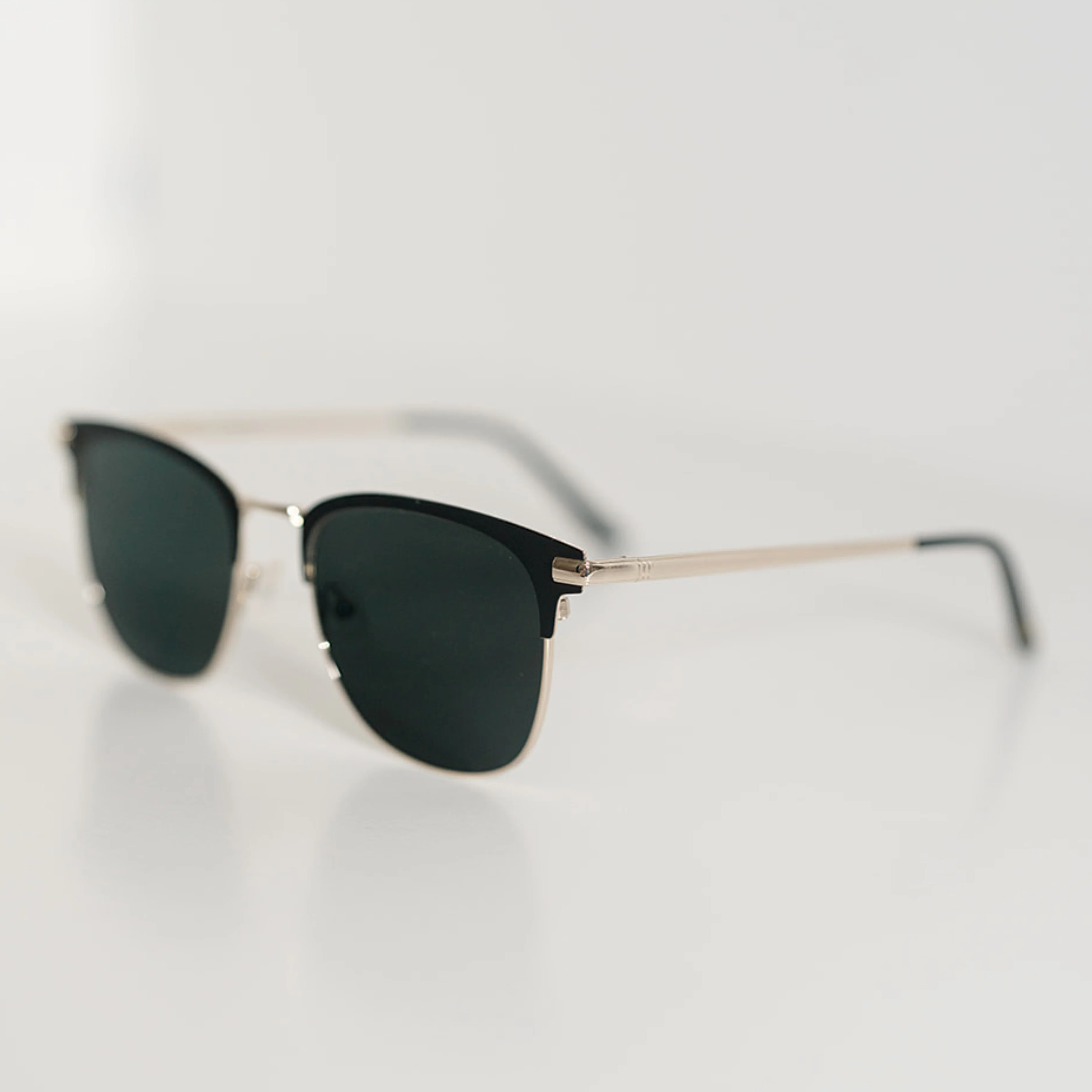 TopFoxx Grady White Gold Sunglasses - Image 4