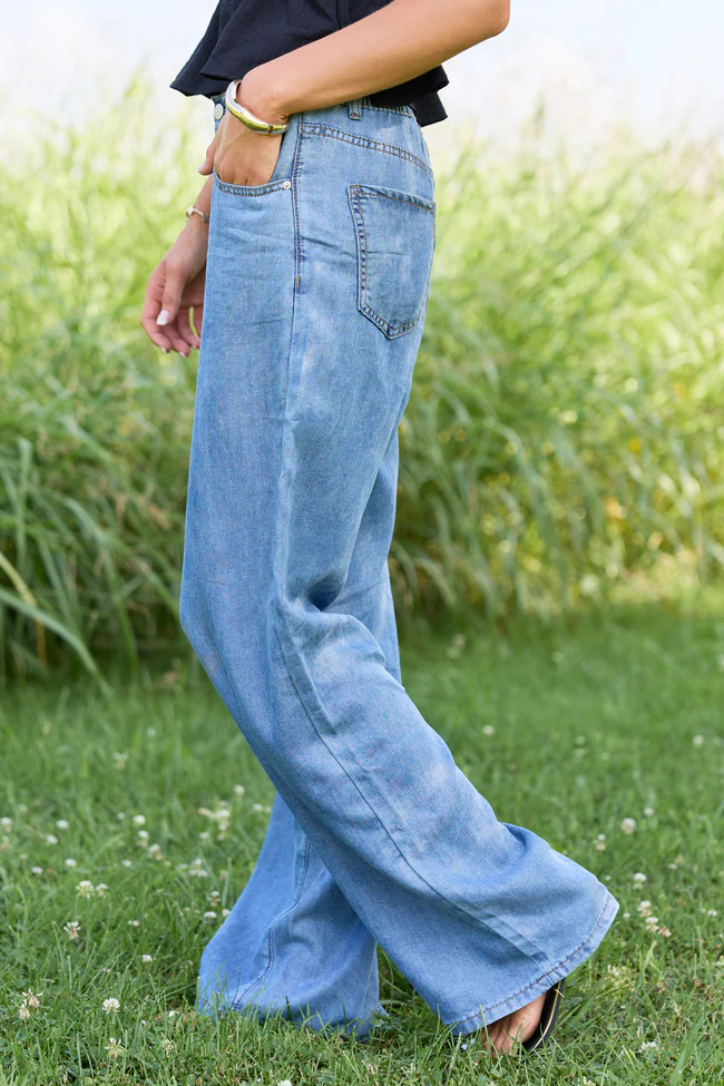 Fallon Chambray Wide Leg Jean - Image 4