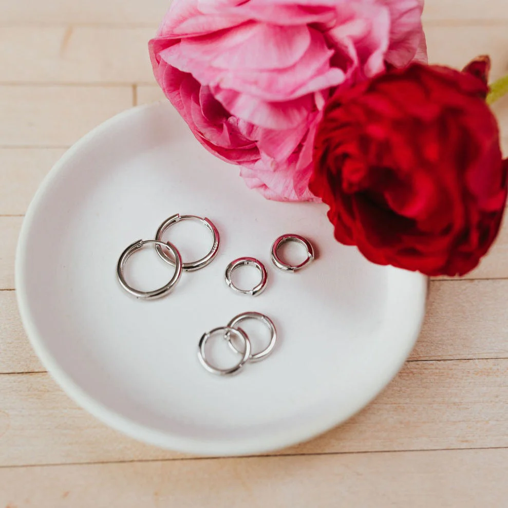 Olivia Essential Hoop Earrings - Image 7