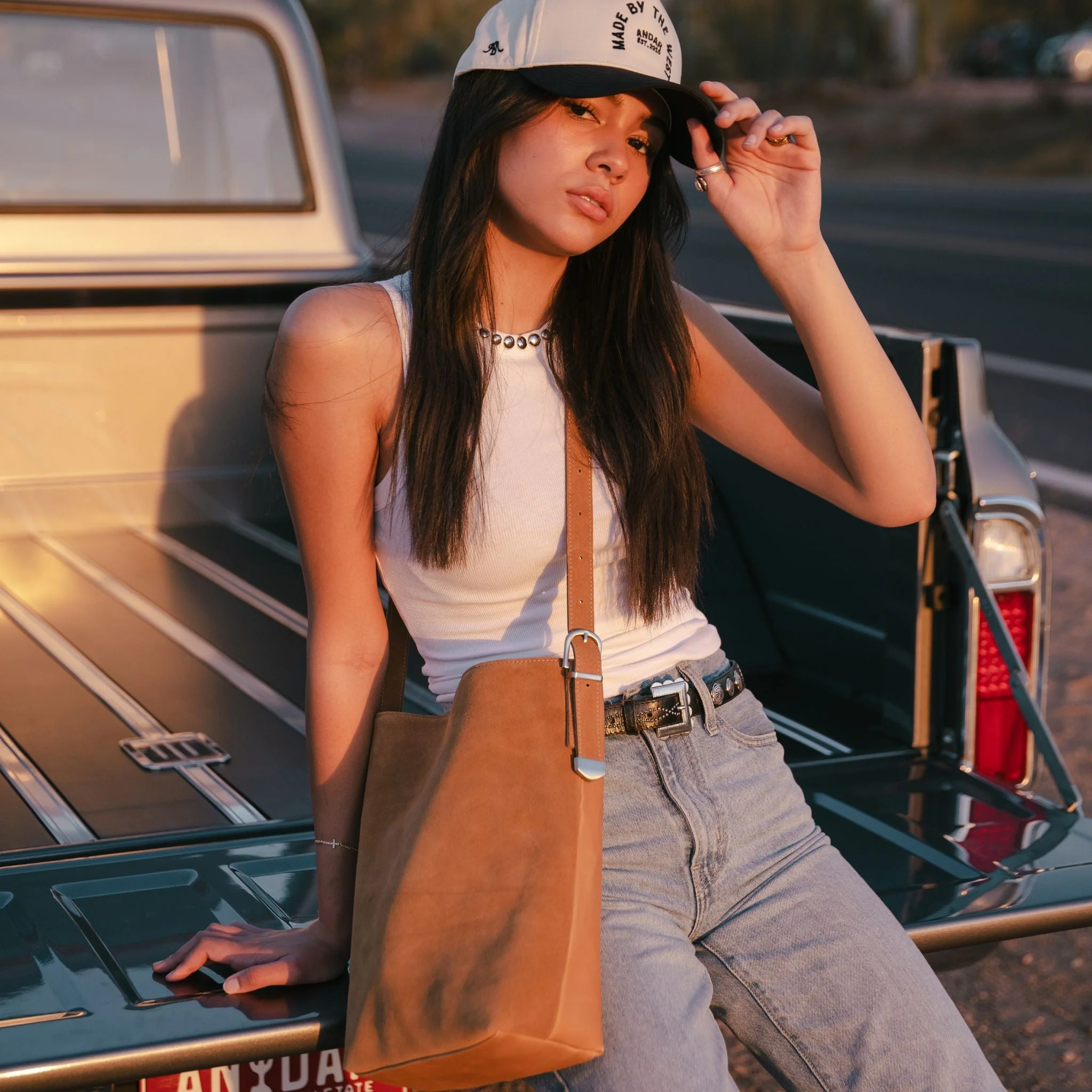 Andar Bucket Tote - The Sadie - Image 2